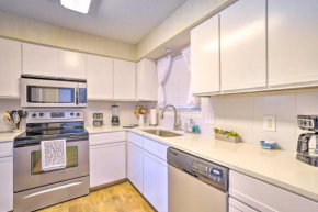 Condo Resort Amenities, Deck and Lake View!